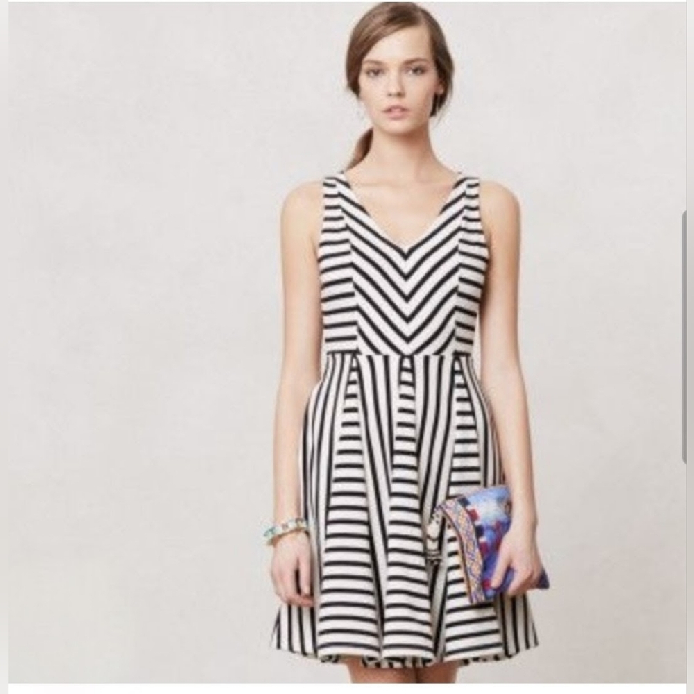 Anthropologie Saturday Sunday Striped Black & White Sleeveless Dress Size Medium